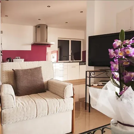 Apartment Dona Ana Beach With Amazing Sea Views *